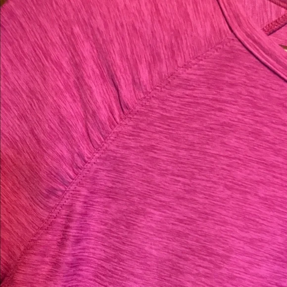 Title Nine Grace Curve Fuchsia Long Sleeve Top Size Medium - Picture 6 of 8